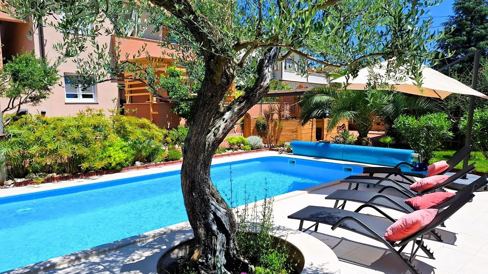 Family Friendly Apartment Oros Medulin, With Pool Κροατία
