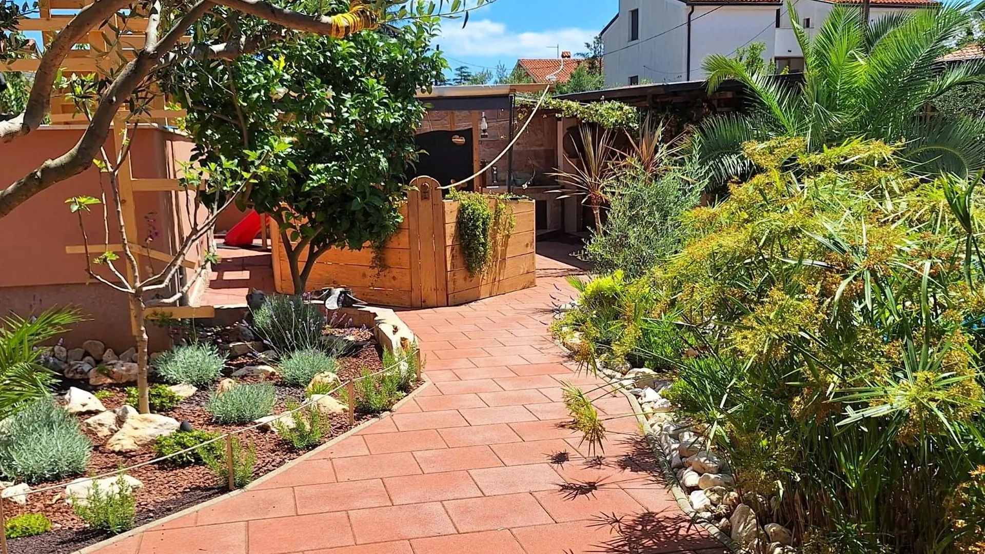 Family Friendly Apartment Oros Medulin, With Pool