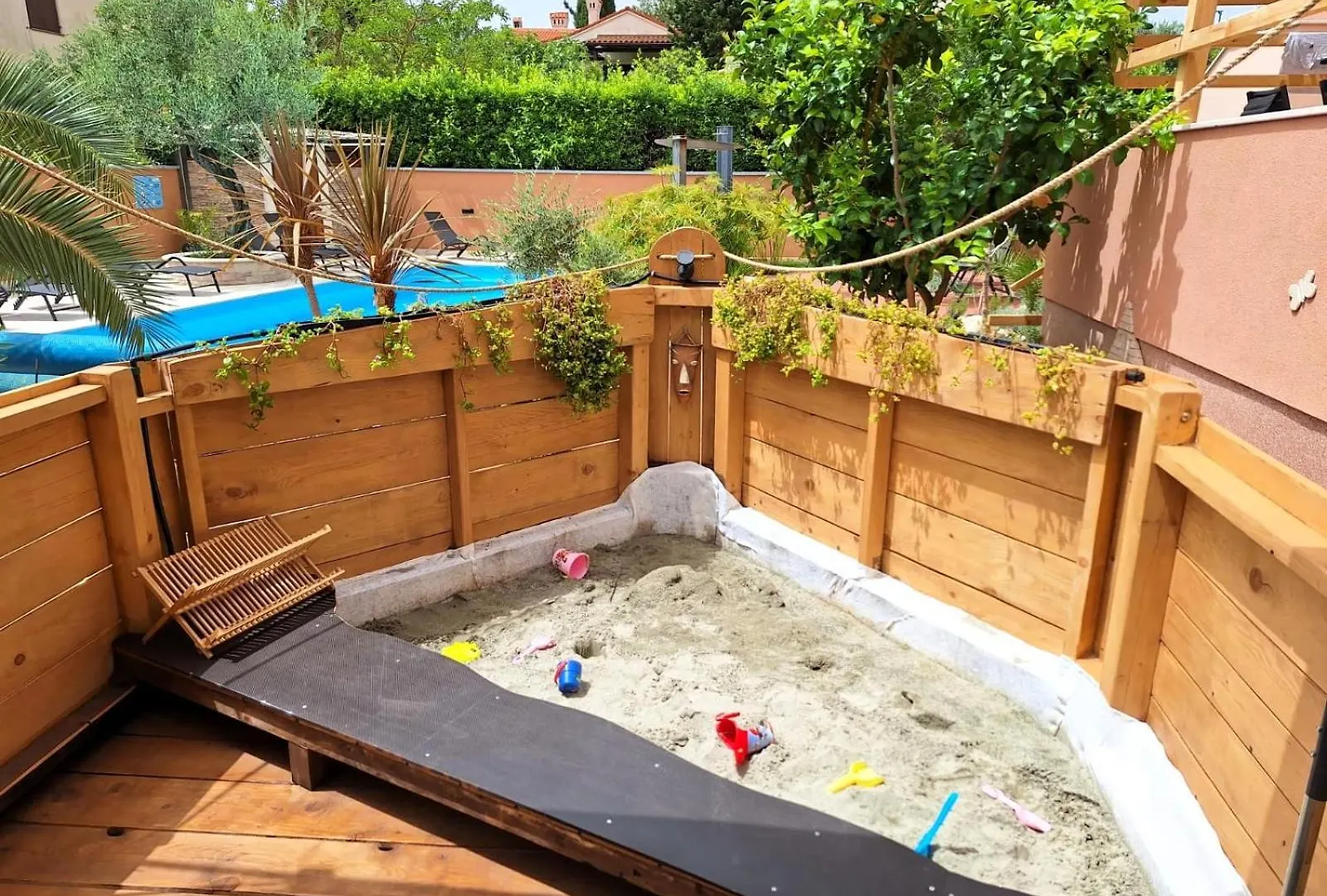 Family Friendly Apartment Oros Medulin, With Pool Μεντουλίν